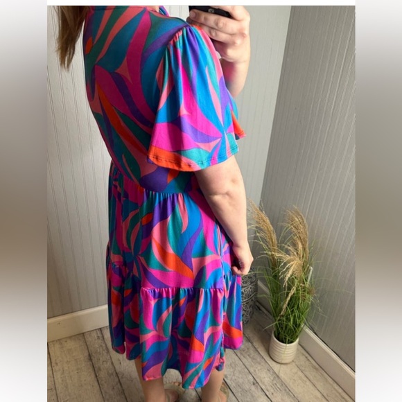 Colorful Flutter Sleeve V Tiered Bottom Midi Dress. - Picture 2 of 3